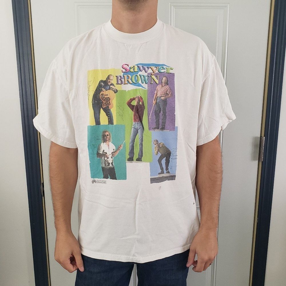 90s Sawyer Brown Tee‎